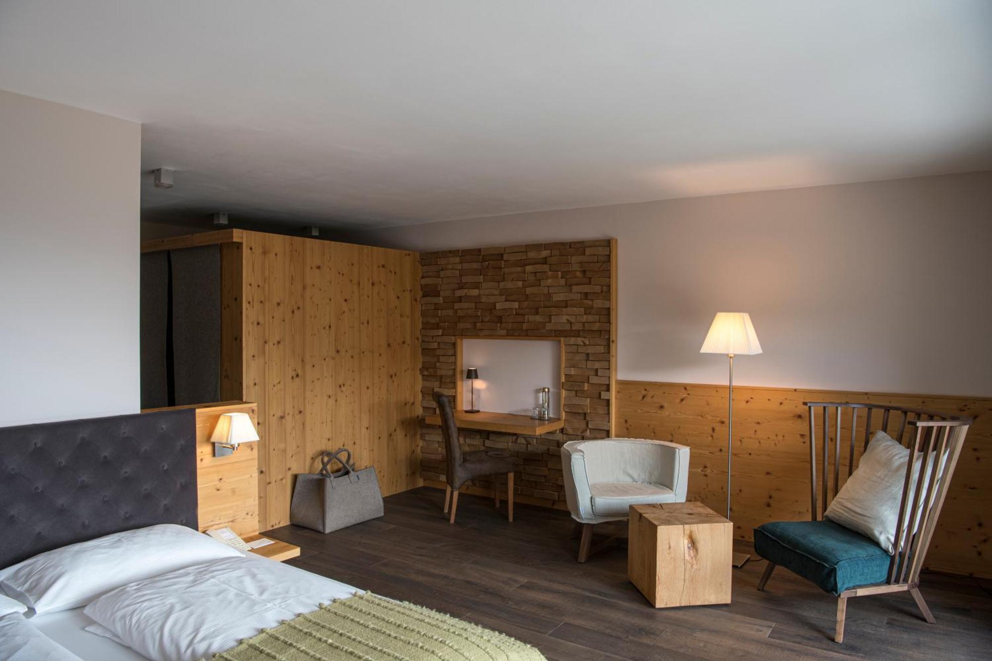 Terra - The Magic Place Relais & Chateaux Sarentino Exterior foto