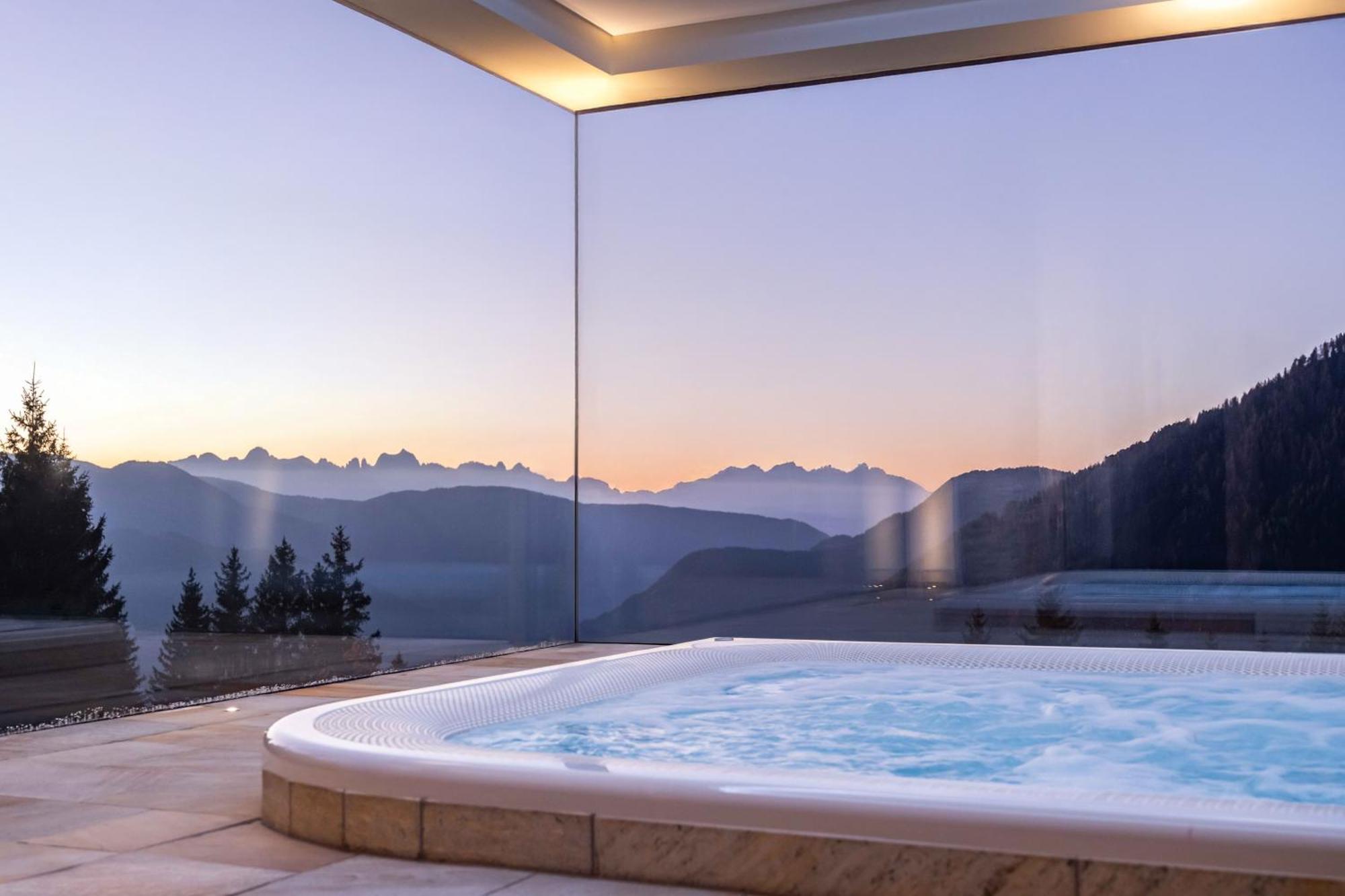 Terra - The Magic Place Relais & Chateaux Sarentino Exterior foto
